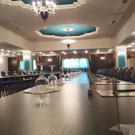 Hotel Prahova Plaza Ploiesti Exterior photo