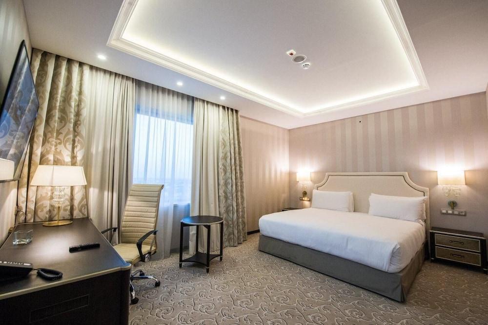 Hotel Prahova Plaza Ploiesti Exterior photo
