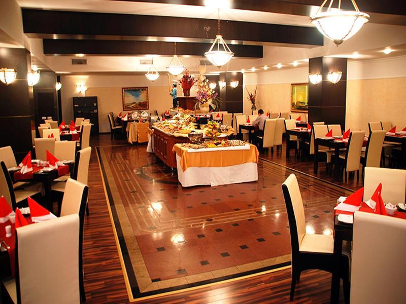 Hotel Prahova Plaza Ploiesti Exterior photo